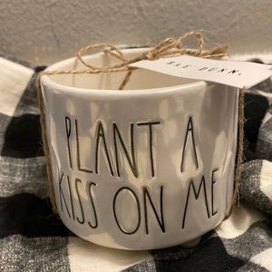 New rae dunn iridescent  plant holder